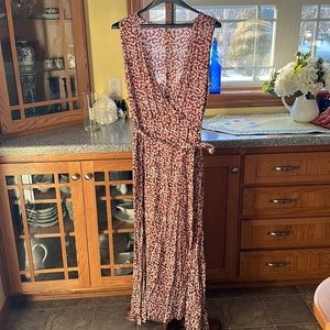 Silky V-neck maxi wrap dress